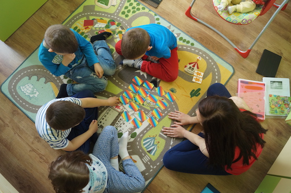 Párkereső színekkel